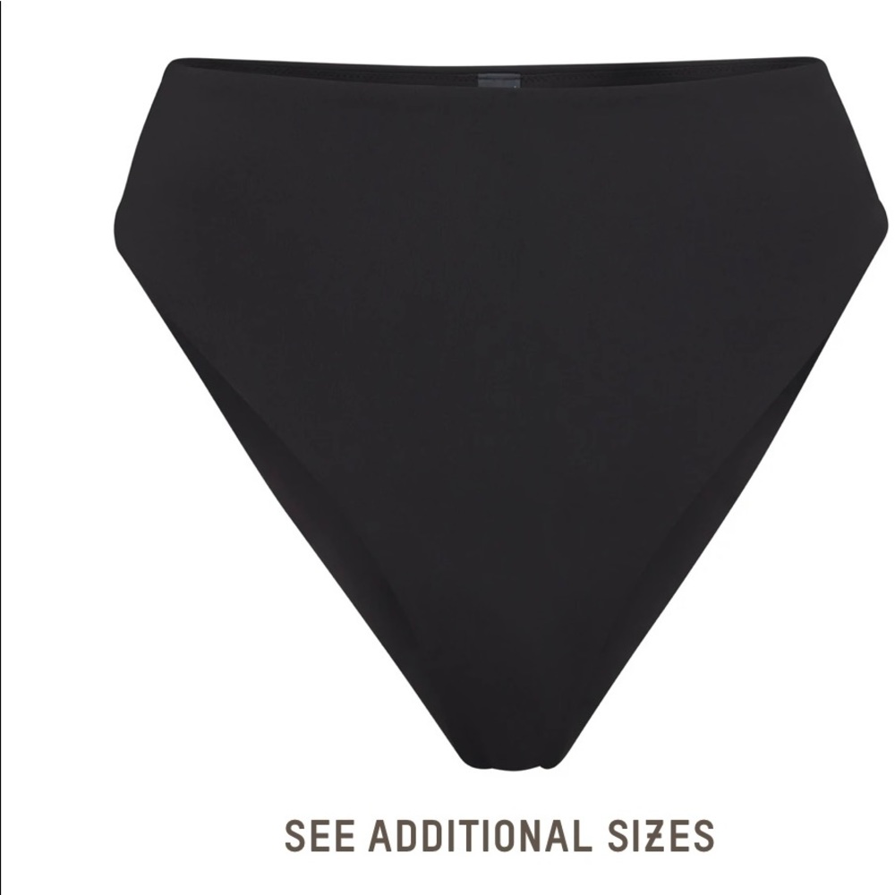 Skims swim mid waist bottom - size small - onyx